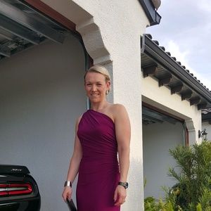 Meet your Posher, Carly